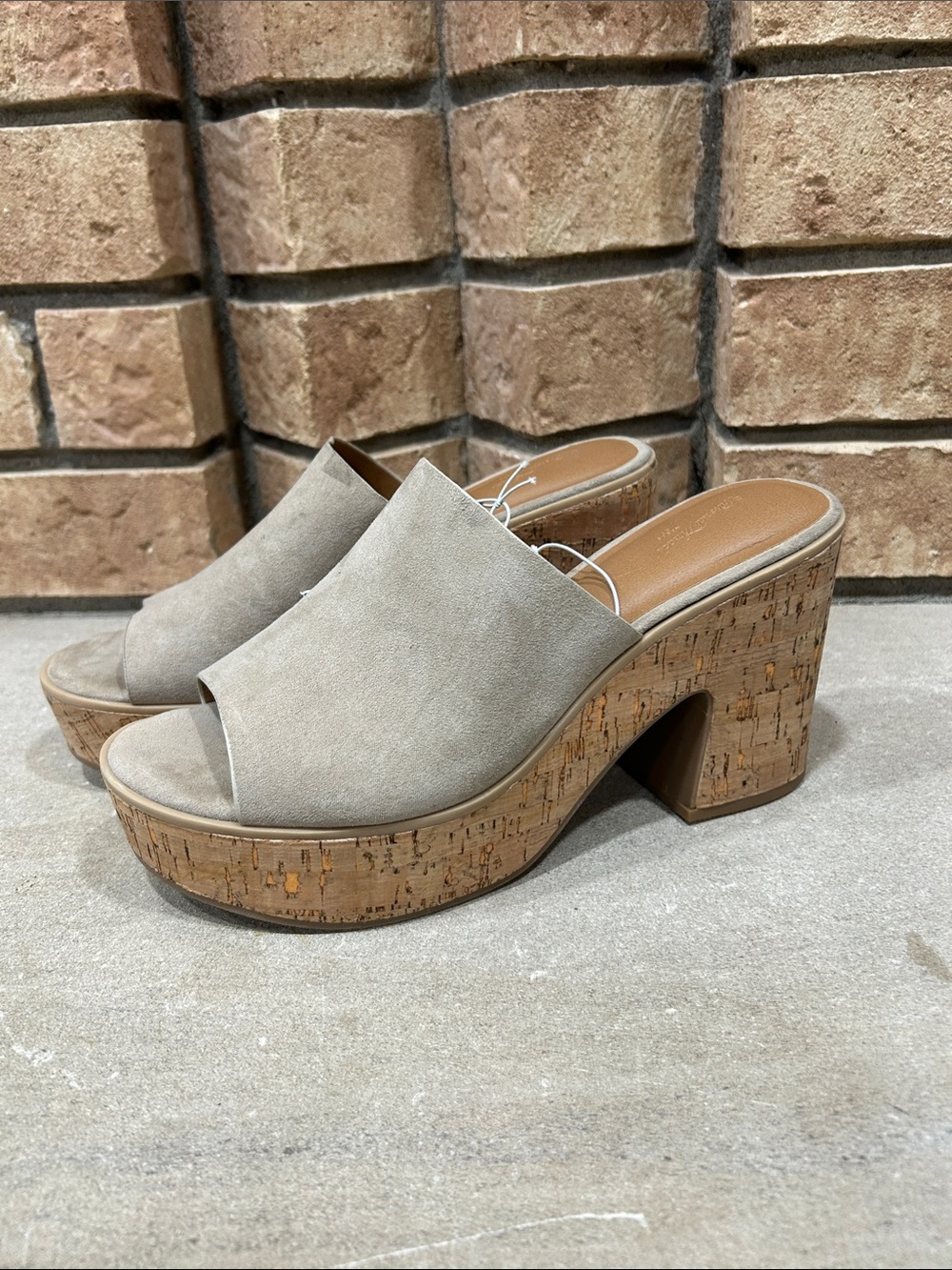 NWT Universal thread Suede Cork Platform Mule Heels women’s size 10
